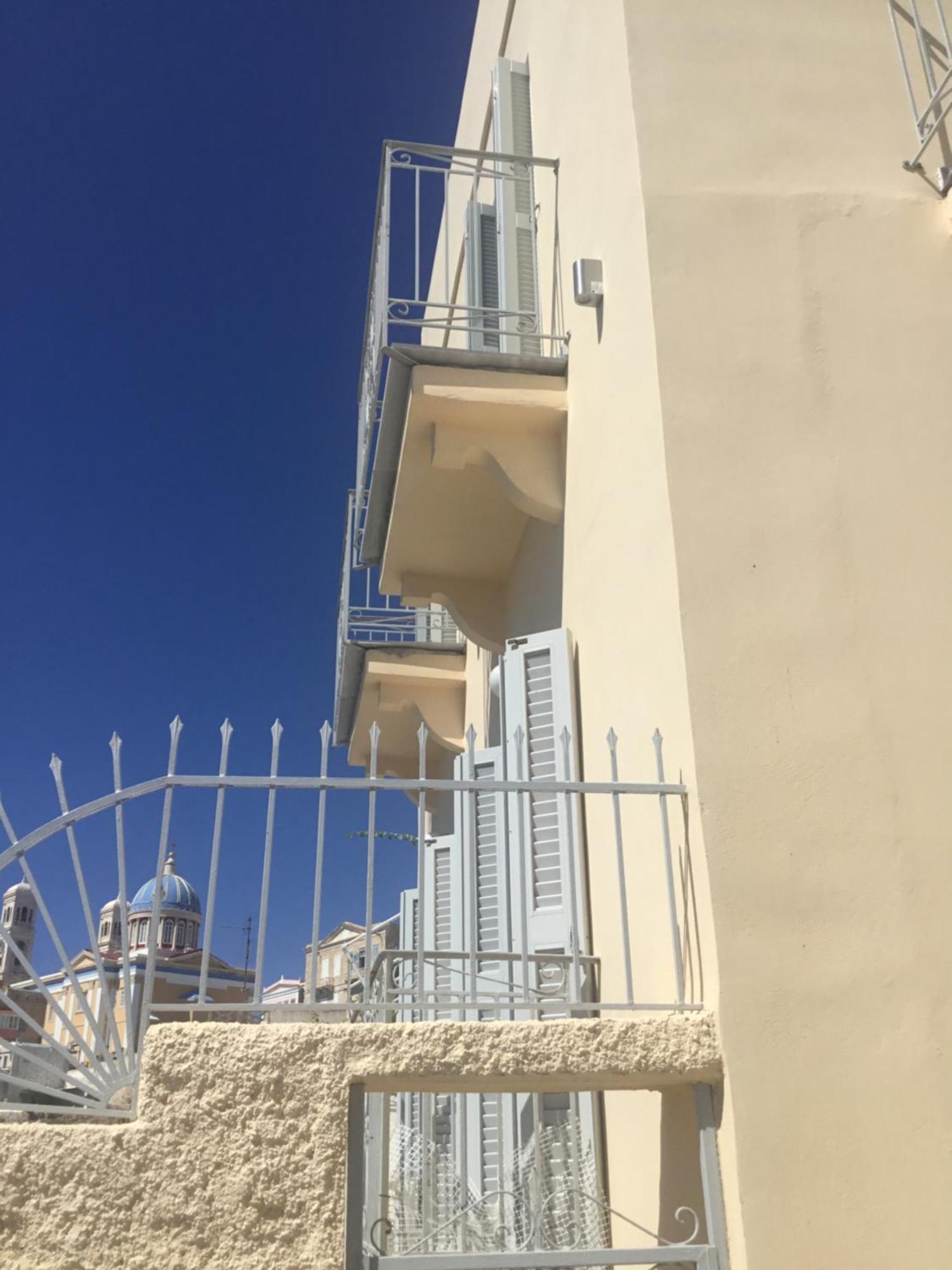 Seaside Serenade 1, Suite Ermoupoli Exterior photo